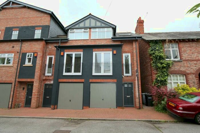 3 Bedroom Town House For Sale In Trafford Road, Alderley Edge, SK9