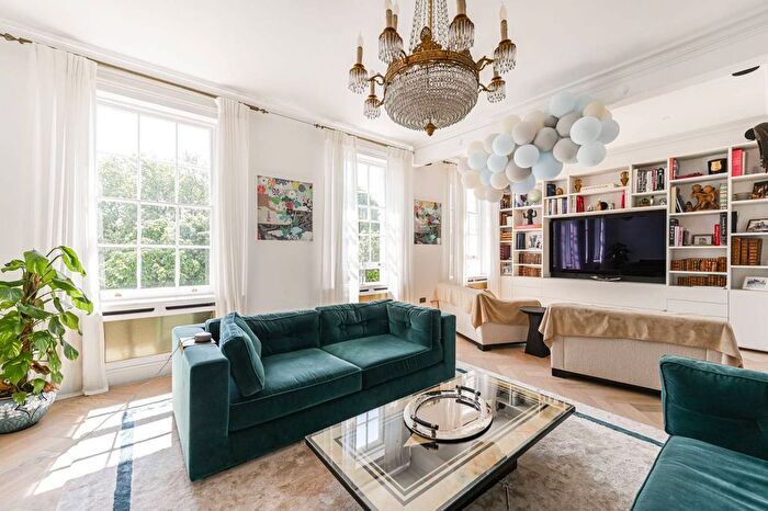 4 Bedroom Flat To Rent In Warwick Square, Pimlico, SW1V