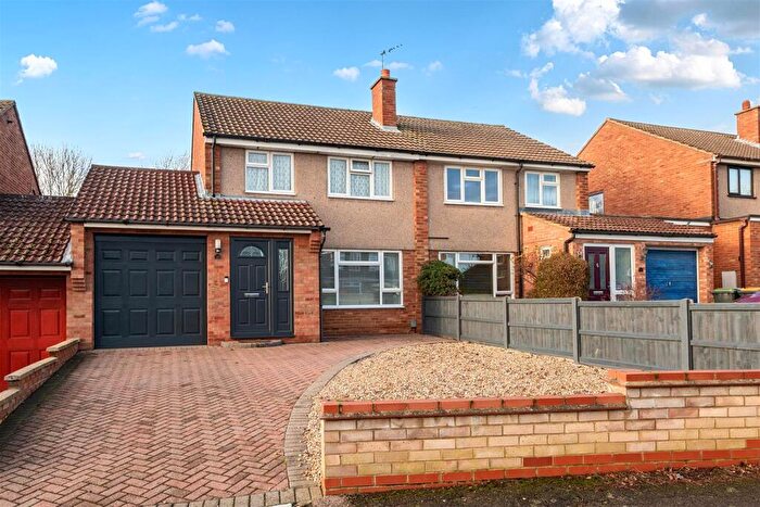 3 Bedroom Semi Detached House For Sale In Mendip Crescent, Bedford, MK41