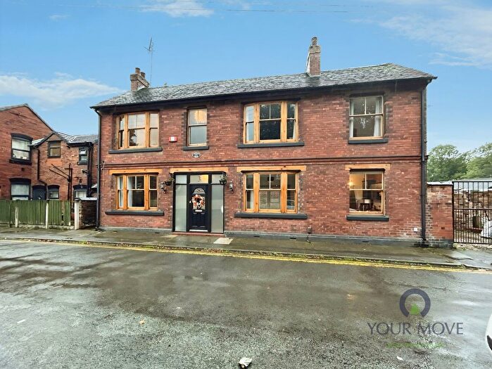 3 Bedroom Detached House For Sale In Spratslade Drive, Longton, Stoke On Trent, Staffordshire, ST3