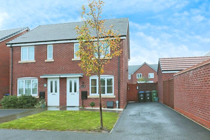 2 Bedroom Semi-Detached House For Sale In Barclay Close, Wellesbourne, Warwick, CV35