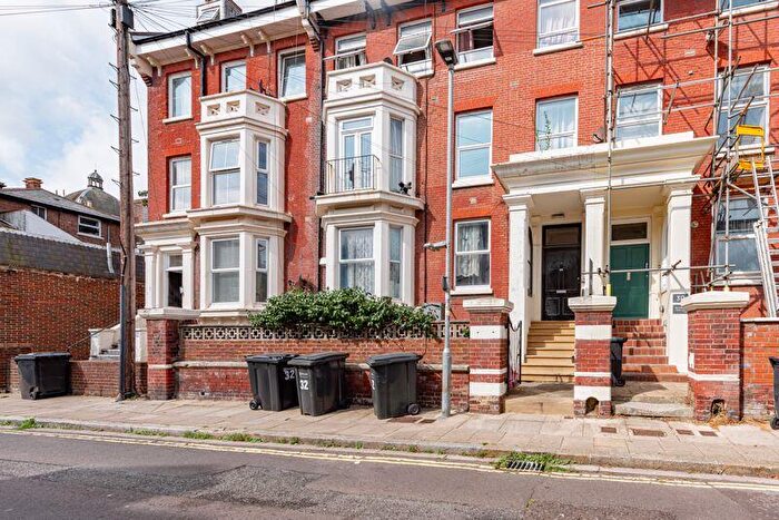 2 Bedroom Flat For Sale In Ashburton Road, Southsea, PO5
