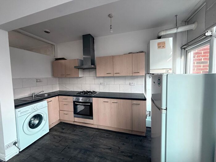1 Bedroom Flat To Rent In Ilford, IG1