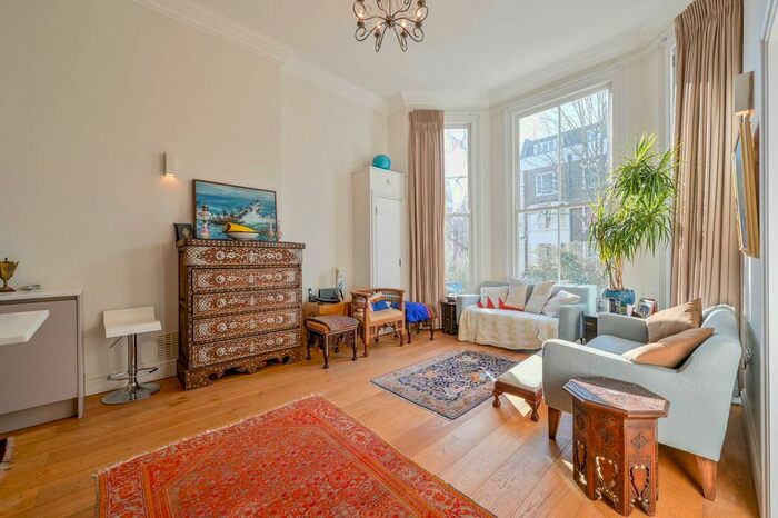 1 Bedroom Flat To Rent In Holland Road, Holland Park, London, W14