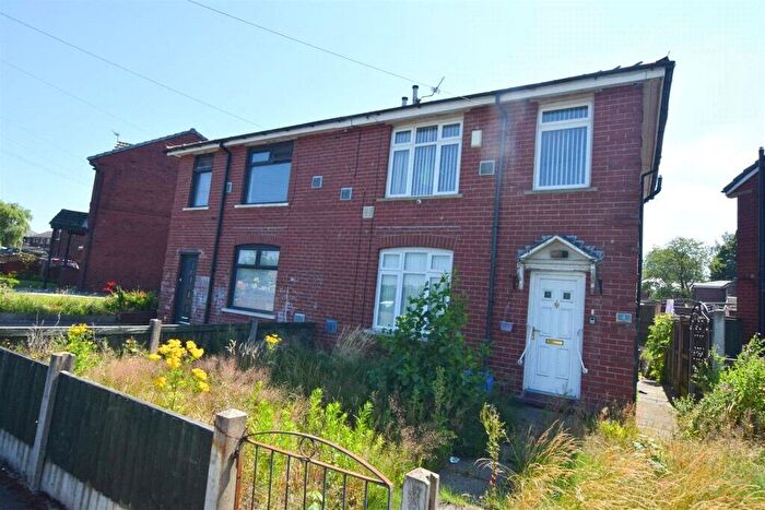 3 Bedroom Semi-Detached House For Sale In Eafield Road, Rochdale, Greater Manchester, OL16