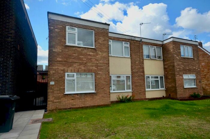 2 Bedroom Flat To Rent In Russells Hall Road, Dudley, DY1
