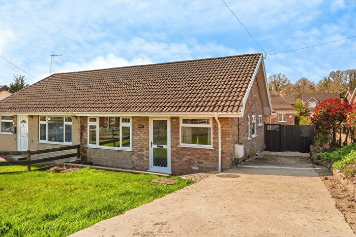 3 Bedroom Bungalow For Sale In Delffordd, Rhos, Pontardawe, Swansea, SA8