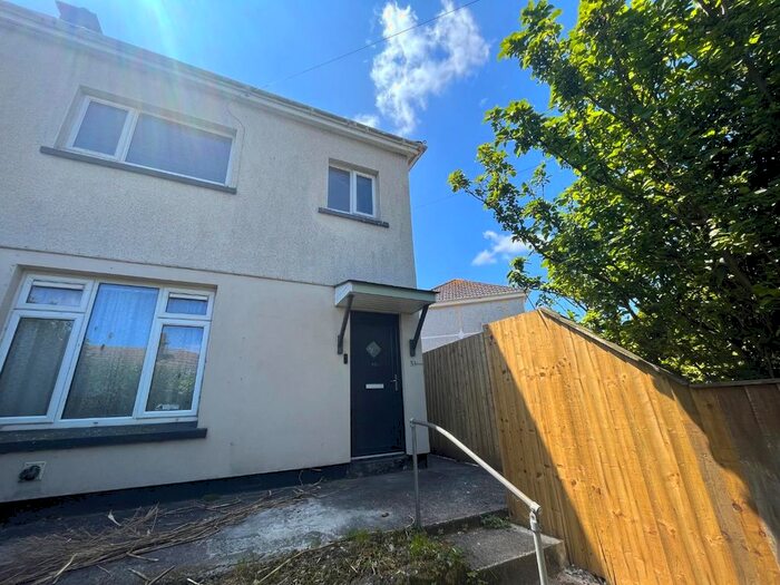 2 Bedroom Flat To Rent In Meadowbank Road, Falmouth, TR11
