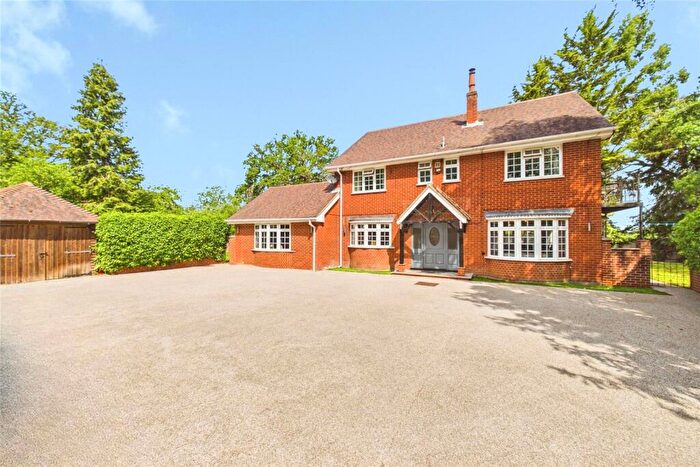 6 Bedroom Detached House For Sale In Goring Lane, Grazeley Green, Reading, RG7