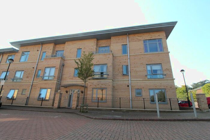 2 Bedroom Flat To Rent In Robinson Street, Bletchley, Milton Keynes MK3