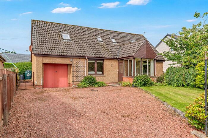 4 Bedroom Detached House For Sale In West Lynn Grove, West Linton, EH46