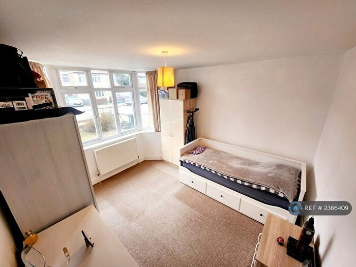 1 Bedroom Flat To Rent In Dovercourt Road, Bristol, BS7