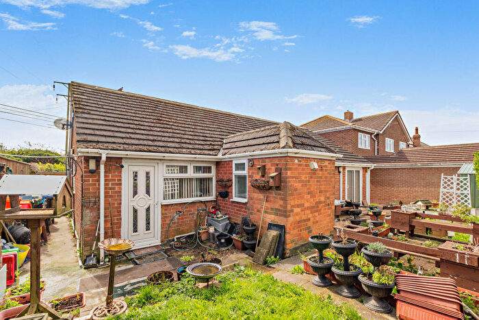 3 Bedroom Bungalow For Sale In Glebe Terrace, Peterlee, SR8