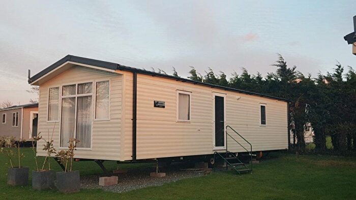 2 Bedroom Caravan For Sale In Ps- – Rhos Farm Caravan Park, LL74