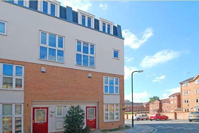 5 Bedroom Town House To Rent In Franklin Place, Deptford, Lewisham, Blackheath, London, SE13