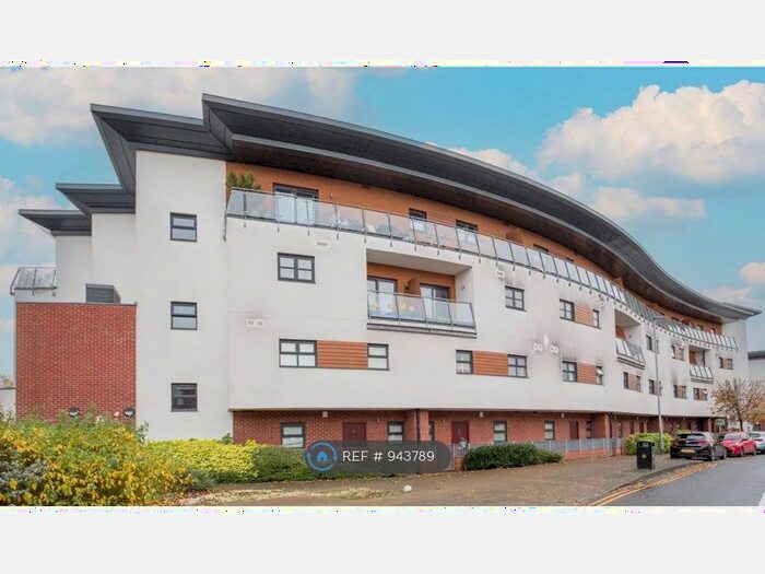 2 Bedroom Flat To Rent In Bluemoonway, Manchester, M14
