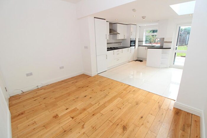 4 Bedroom Property To Rent In All Saints Road, London, SW19