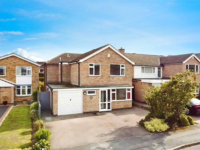 4 Bedroom Detached House For Sale In Kirfield Drive, Hinckley, Leicestershire, LE10