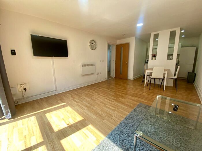 1 Bedroom Apartment To Rent In Southside, St Johns Walk, Birmingham, B5