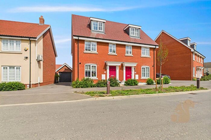 3 Bedroom Semi-Detached House For Sale In St. Edmunds Drive, Elmswell, IP30