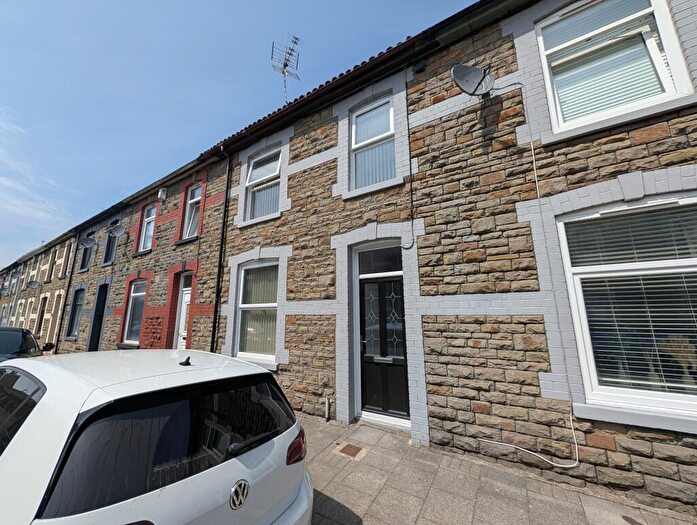 4 Bedroom Terraced House To Rent In Pretoria Road, Tonyrefail, Porth, CF39