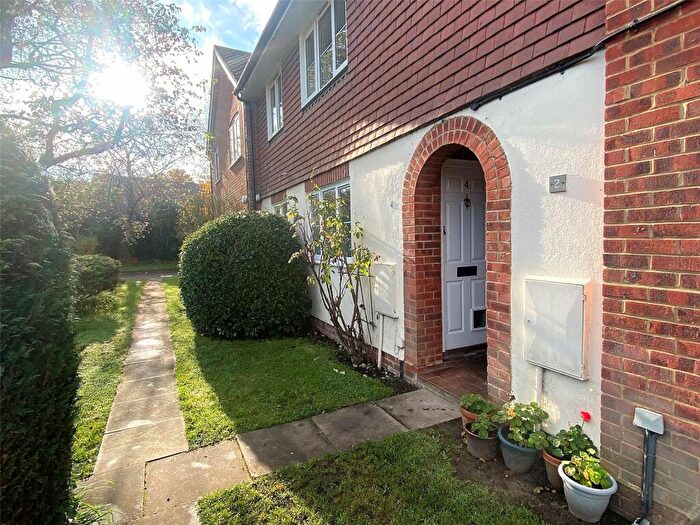 1 Bedroom Apartment To Rent In Swan Way, Church Crookham, Fleet, Hart, GU51