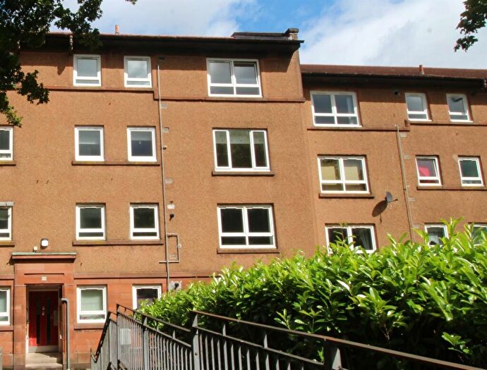 2 Bedroom Flat To Rent In Regent Street, Greenock, PA15