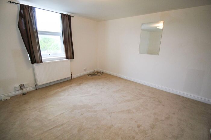 2 Bedroom Property To Rent In The Lanes, Pudsey, Leeds, West Yorkshire, LS28