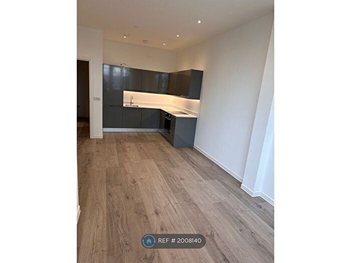 1 Bedroom Flat To Rent In Tempus House, Milton Keynes, MK9