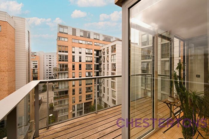 2 Bedroom Flat To Rent In Dowells Street, Canary Wharf, SE10