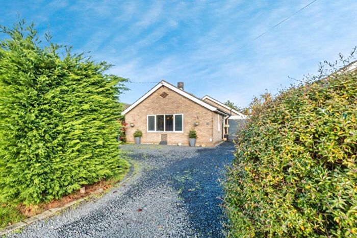 4 Bedroom Detached Bungalow For Sale In Scarle Lane, Eagle, Lincoln, LN6