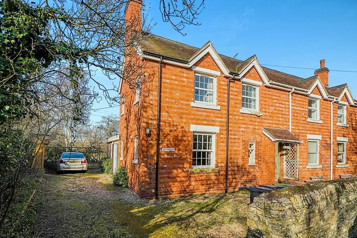 3 Bedroom Semi-Detached House For Sale In School Lane, Middle Littleton, Evesham, Worcestershire, WR11