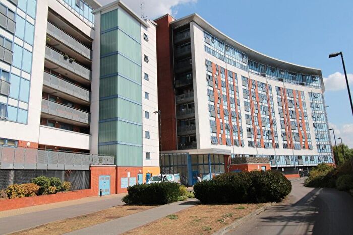 2 Bedroom Apartment To Rent In Leamore Court, Meath Crescent, Bethnal Green, E2