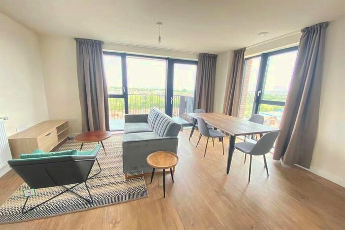 2 Bedroom Flat To Rent In North End Road, Wembley, HA9