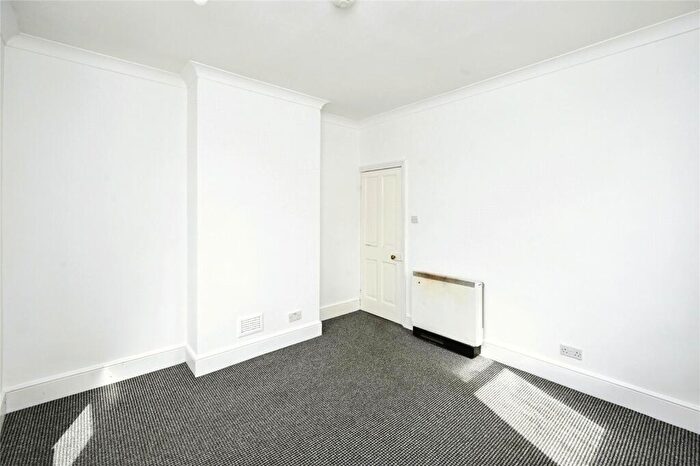 2 Bedroom End Of Terrace House For Sale In Moor Street, Mansfield, Nottinghamshire, NG18