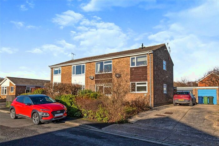2 Bedroom Flat For Sale In Fryup Crescent, Guisborough, North Yorkshire, TS14