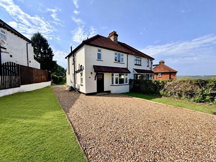 3 Bedroom Semi-Detached House For Sale In The Crescent - No Chain, HP13