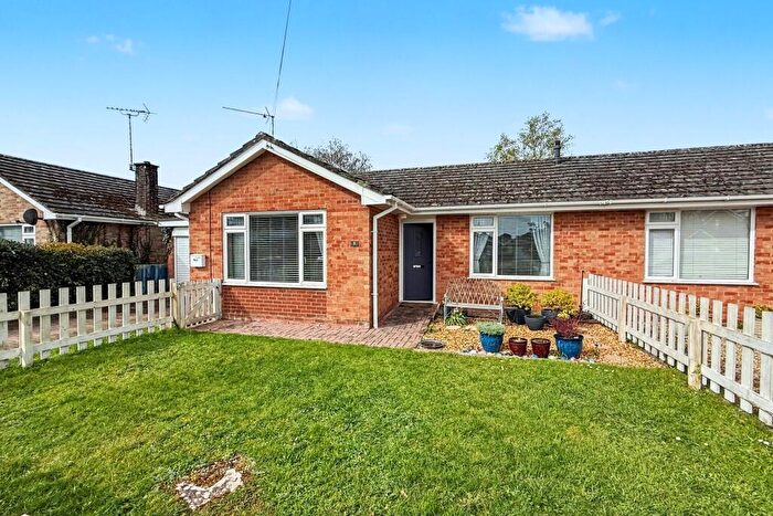 2 Bedroom Semi-Detached Bungalow For Sale In Fordingbridge, SP6