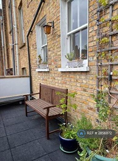 1 Bedroom Flat To Rent In Packington Street, London, N1
