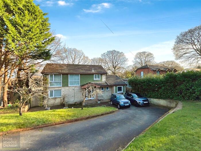 4 Bedroom Detached House For Sale In Youngwoods Way, Alverstone Garden Village, PO36