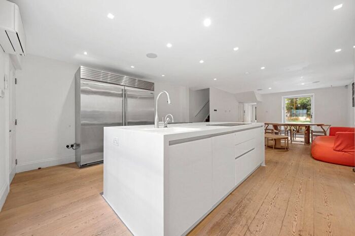 5 Bedroom Terraced House To Rent In Gloucester Avenue, Primrose, NW1