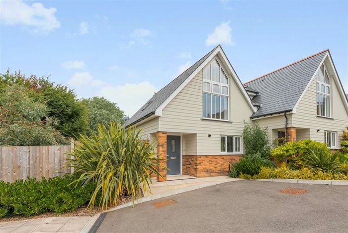 2 Bedroom Semi-Detached House To Rent In Millstrood Road, Whitstable, CT5