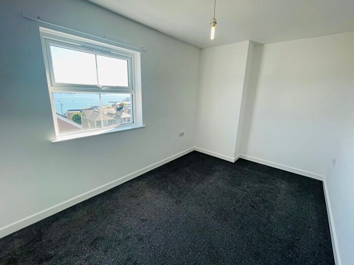 1 Bedroom Property To Rent In Charles Street, Milford Haven, SA73