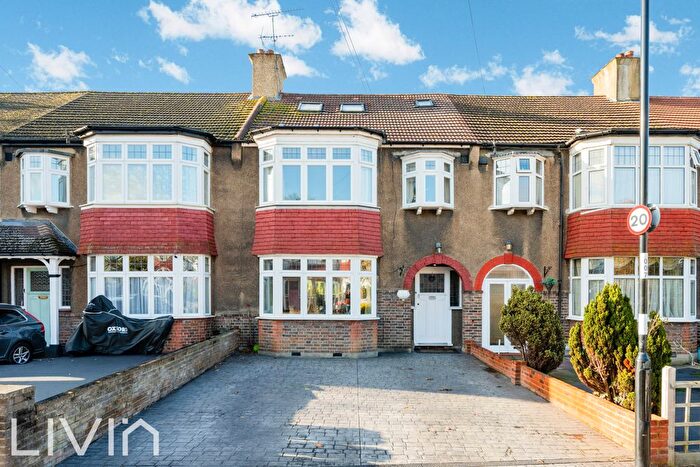 5 Bedroom Terraced House For Sale In Craigen Avenue, Croydon, England, CR0