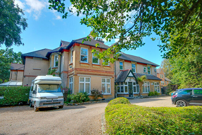 1 Bedroom Flat For Sale In Bitterne Park! Over Years On Lease! Parking!, SO18