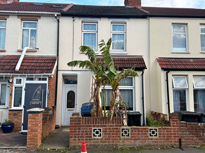 3 Bedroom Terraced House To Rent In Hammond Road, Southall, UB2