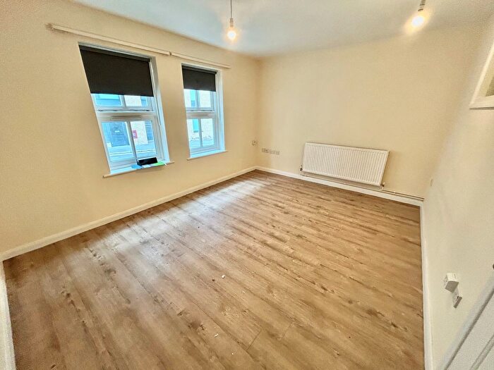 1 Bedroom Flat To Rent In Wollaton Street, Nottingham, NG1