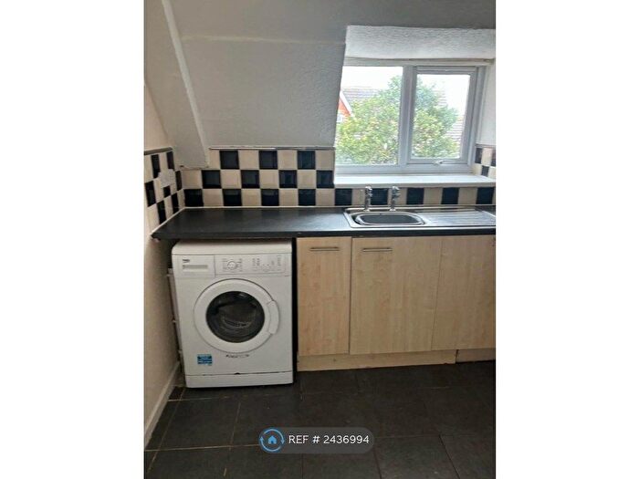 1 Bedroom Flat To Rent In Dyserth Road, Rhyl, LL18