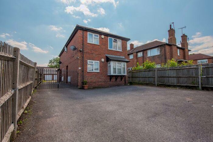 1 Bedroom Flat To Rent In Henry Road, Barnet, EN4