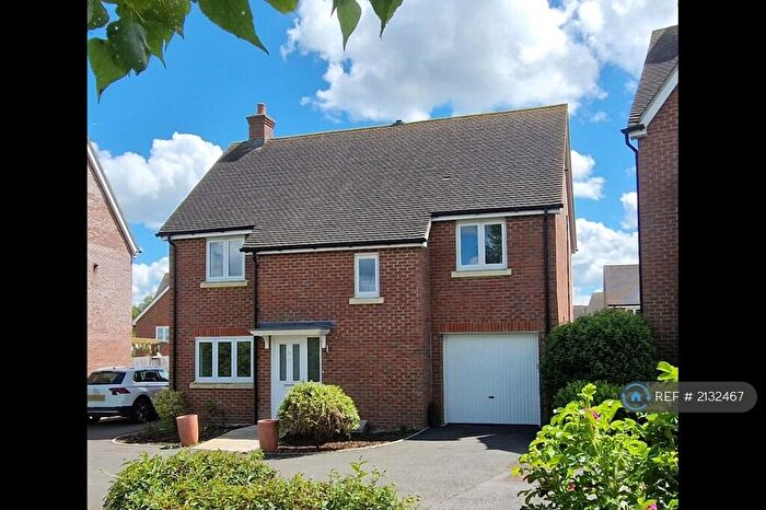 3 Bedroom Detached House To Rent In Jupiter Close, Aylesbury, HP18